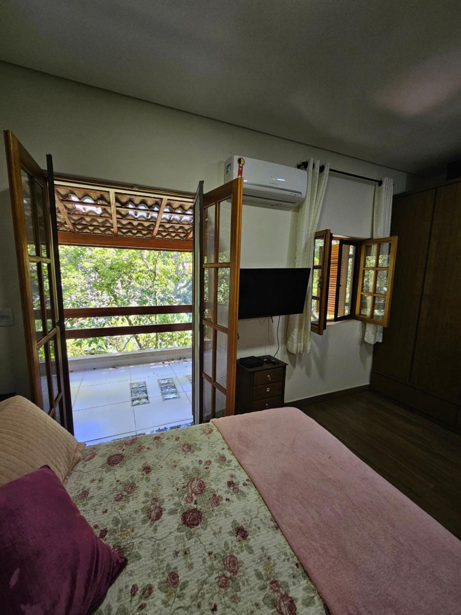 Casa No Pe Da Serra Da Cantareira * São Paulo